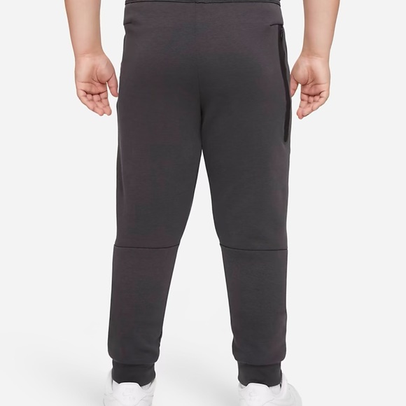 Nike Tech Fleece Jogger Pant Extended Size - Picture 2 of 7